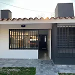 Casa De Fazzi Casi En Costanera